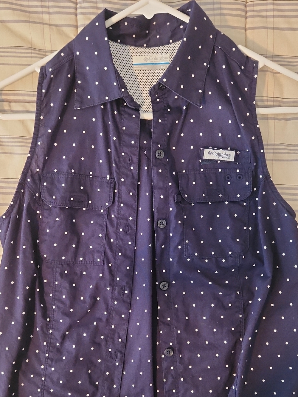 Columbia Navy and White Polka Dot Sleeveless Button Shirt